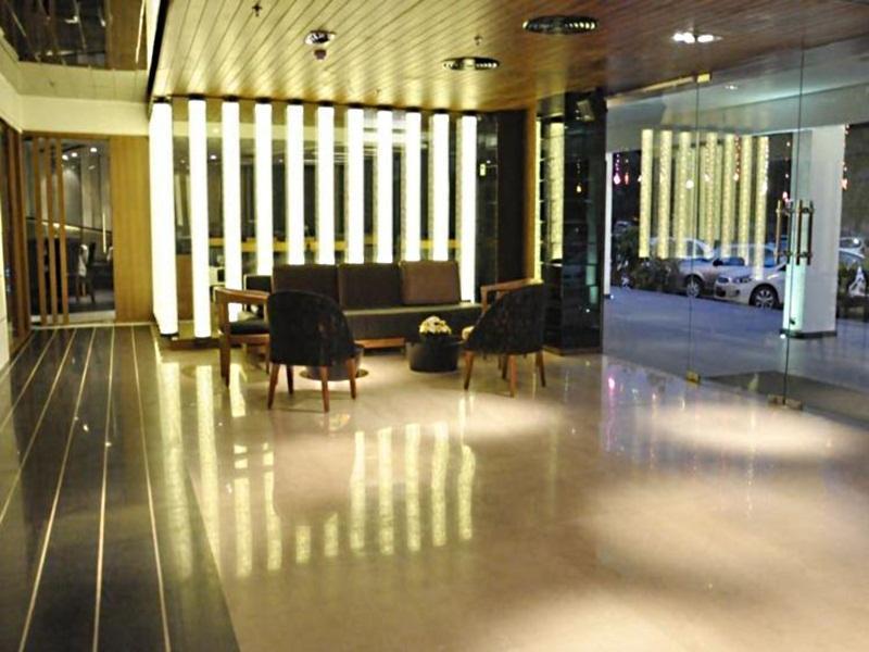 Hotel Gk International Чандигарх Экстерьер фото