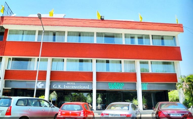Hotel Gk International Чандигарх Экстерьер фото