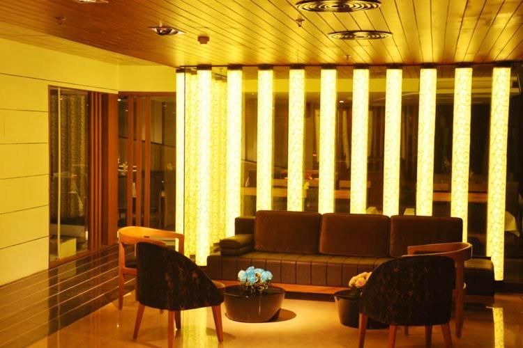 Hotel Gk International Чандигарх Экстерьер фото